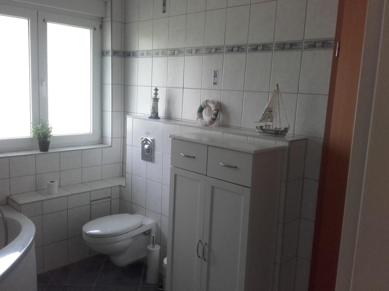 Behaglicher Bungalow Fuer Mensch Und Hund Barkhagen Εξωτερικό φωτογραφία