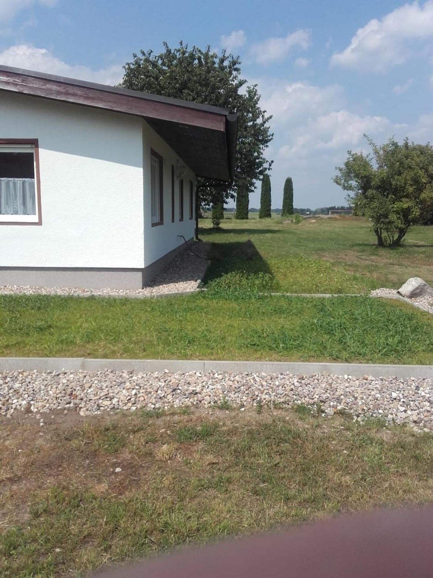 Behaglicher Bungalow Fuer Mensch Und Hund Barkhagen Εξωτερικό φωτογραφία