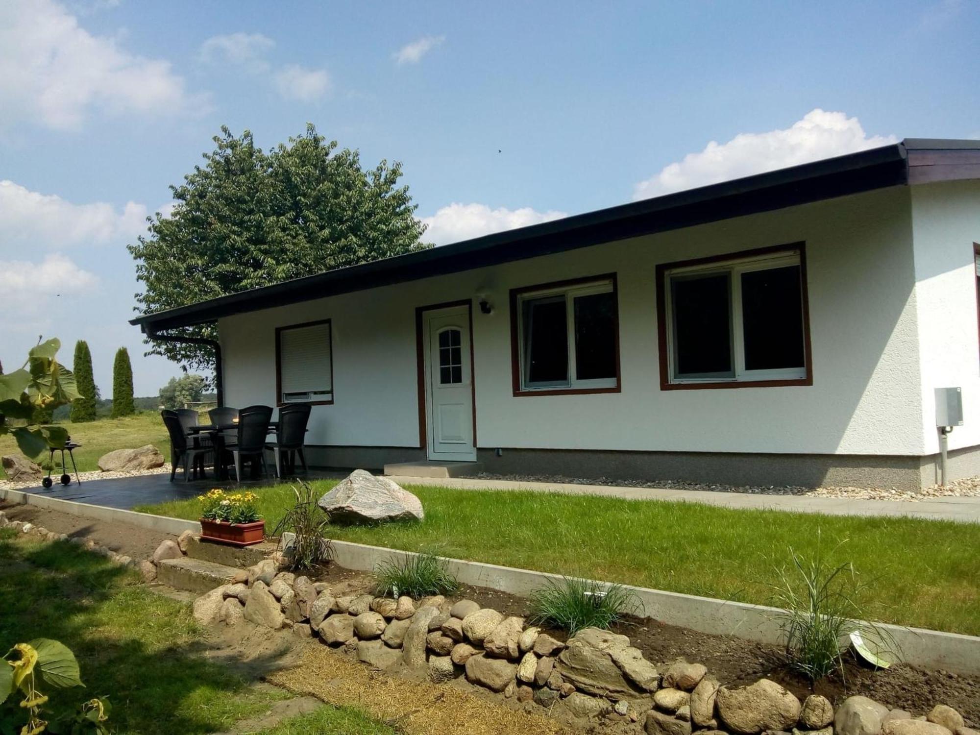 Behaglicher Bungalow Fuer Mensch Und Hund Barkhagen Εξωτερικό φωτογραφία