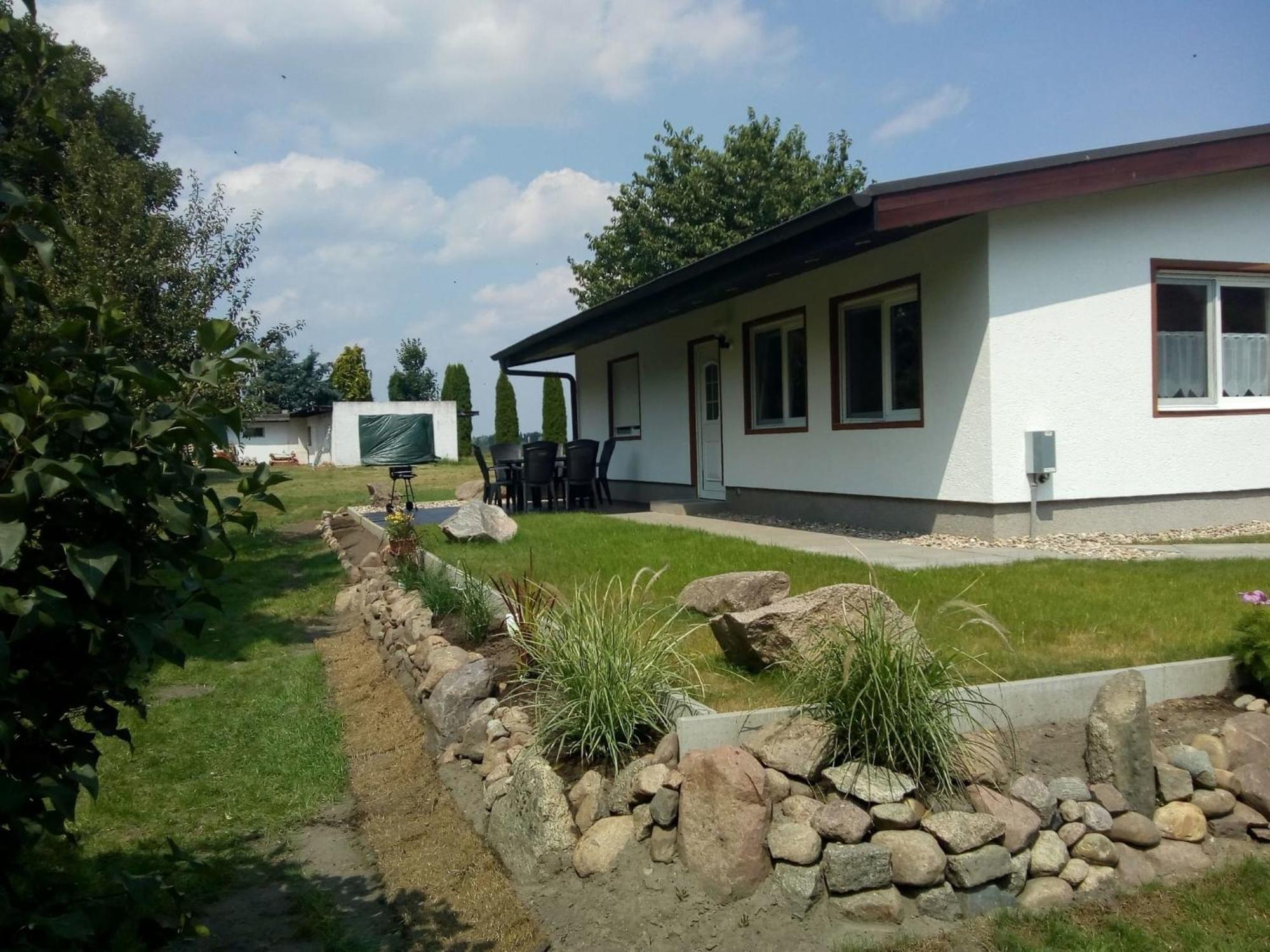 Behaglicher Bungalow Fuer Mensch Und Hund Barkhagen Εξωτερικό φωτογραφία