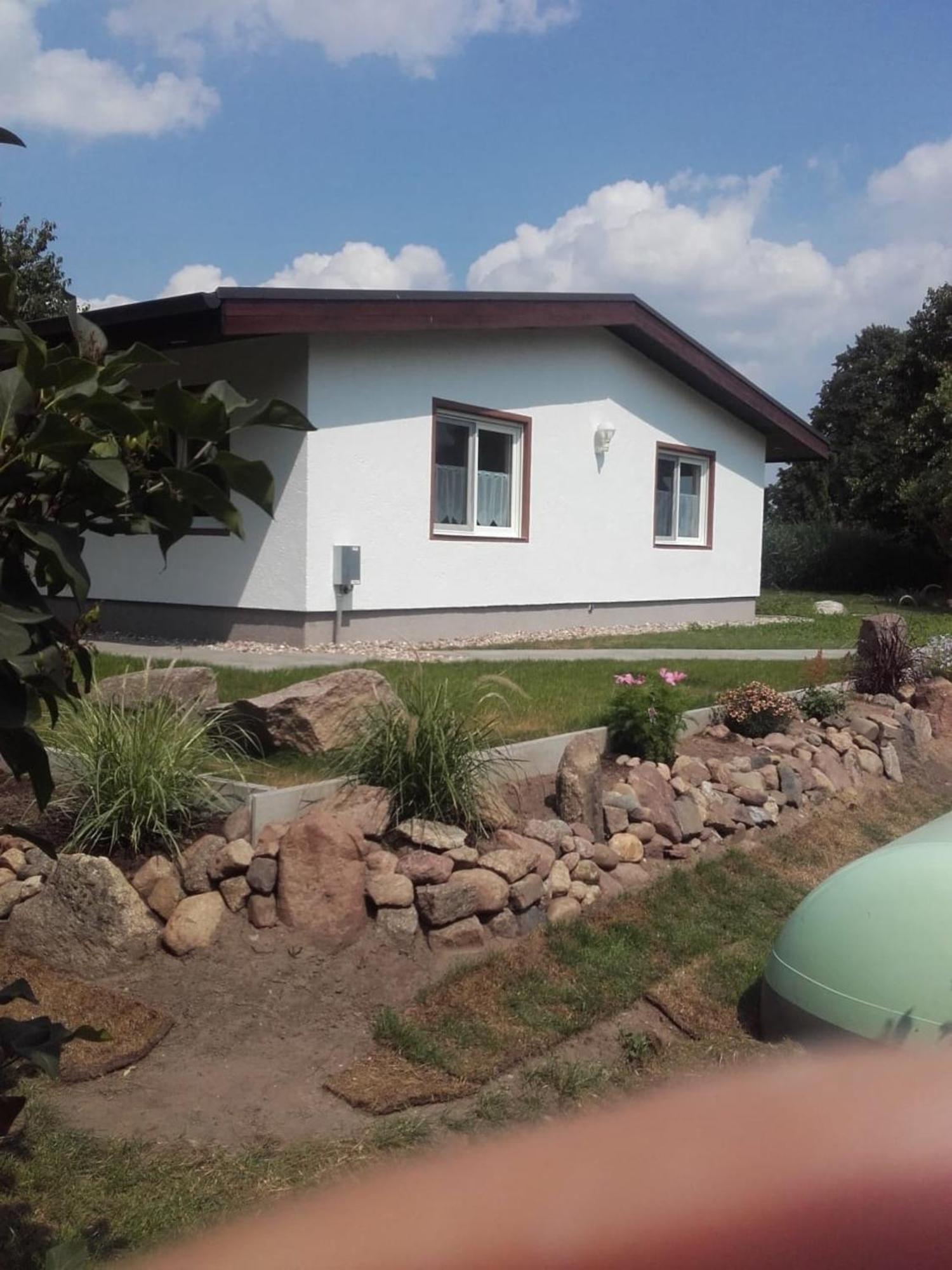 Behaglicher Bungalow Fuer Mensch Und Hund Barkhagen Εξωτερικό φωτογραφία